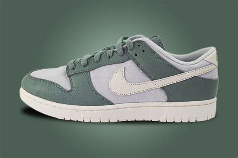 nike dunk low donker groen|dunk low mica green stockx.